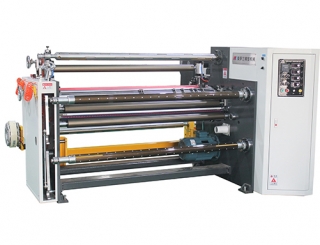 04-RF1300YT貼合分條機